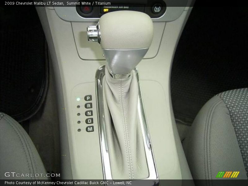 Summit White / Titanium 2009 Chevrolet Malibu LT Sedan