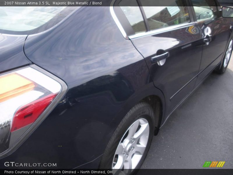 Majestic Blue Metallic / Blond 2007 Nissan Altima 3.5 SL
