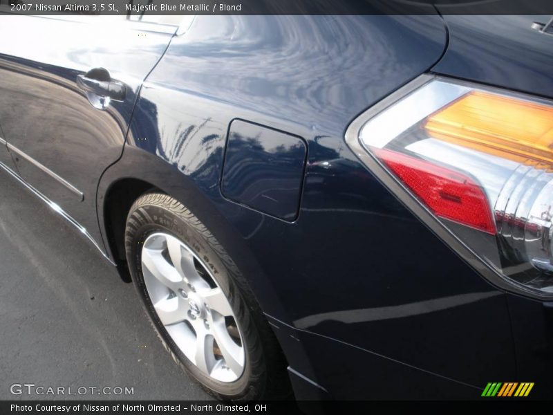 Majestic Blue Metallic / Blond 2007 Nissan Altima 3.5 SL