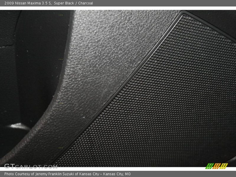 Super Black / Charcoal 2009 Nissan Maxima 3.5 S
