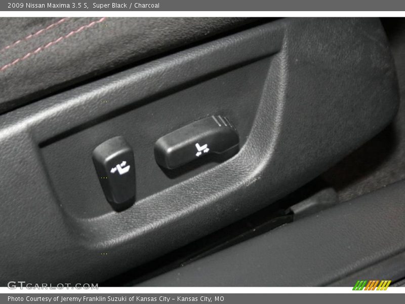 Super Black / Charcoal 2009 Nissan Maxima 3.5 S