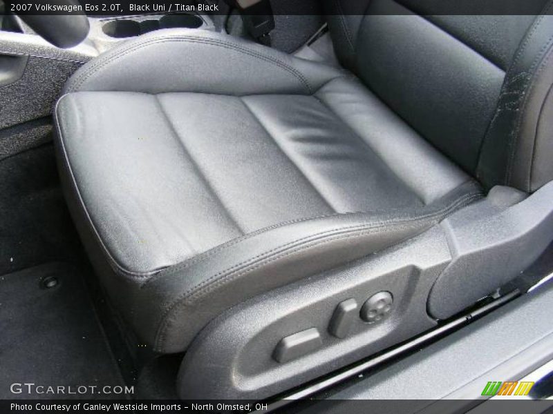 Black Uni / Titan Black 2007 Volkswagen Eos 2.0T