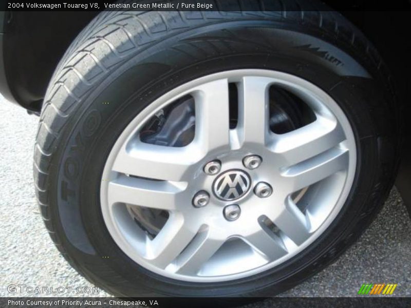 Venetian Green Metallic / Pure Beige 2004 Volkswagen Touareg V8