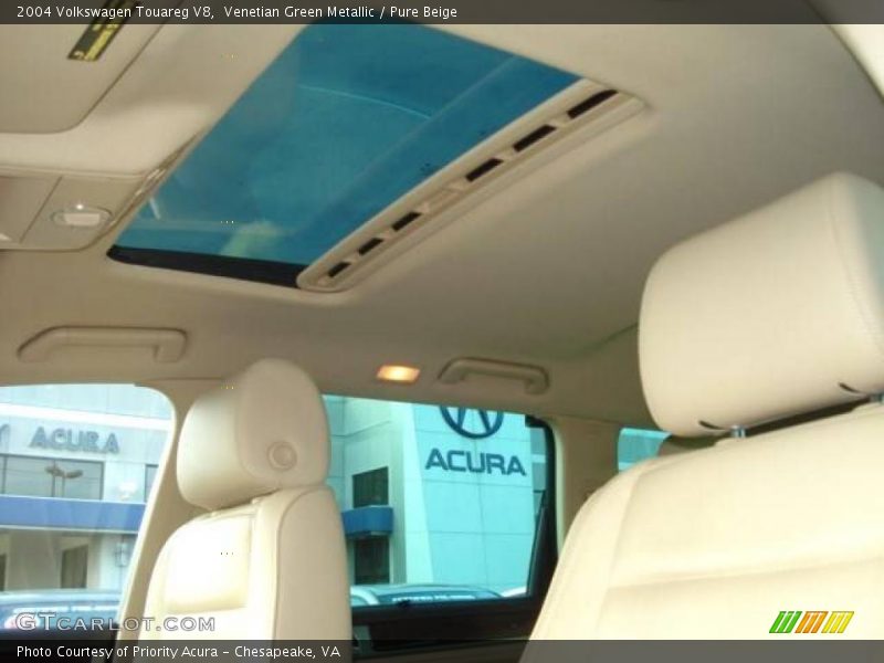 Venetian Green Metallic / Pure Beige 2004 Volkswagen Touareg V8