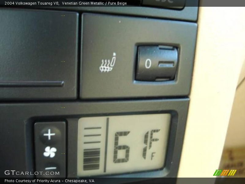 Venetian Green Metallic / Pure Beige 2004 Volkswagen Touareg V8