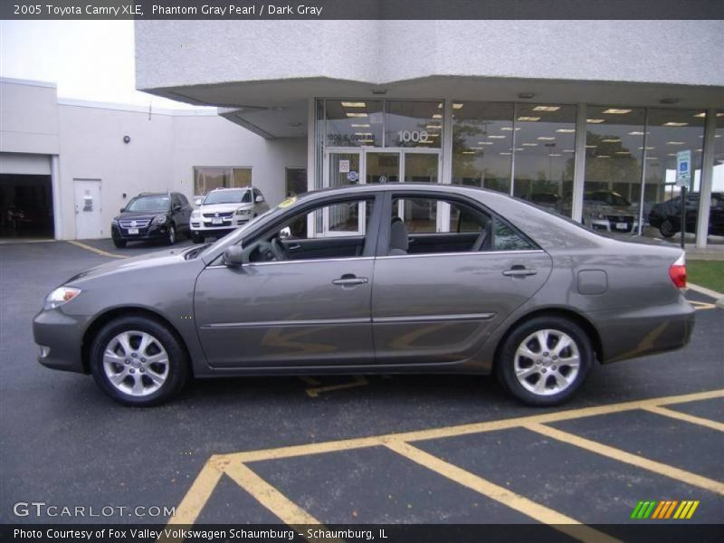 Phantom Gray Pearl / Dark Gray 2005 Toyota Camry XLE