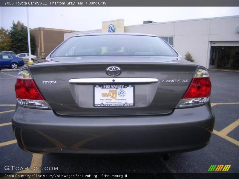 Phantom Gray Pearl / Dark Gray 2005 Toyota Camry XLE