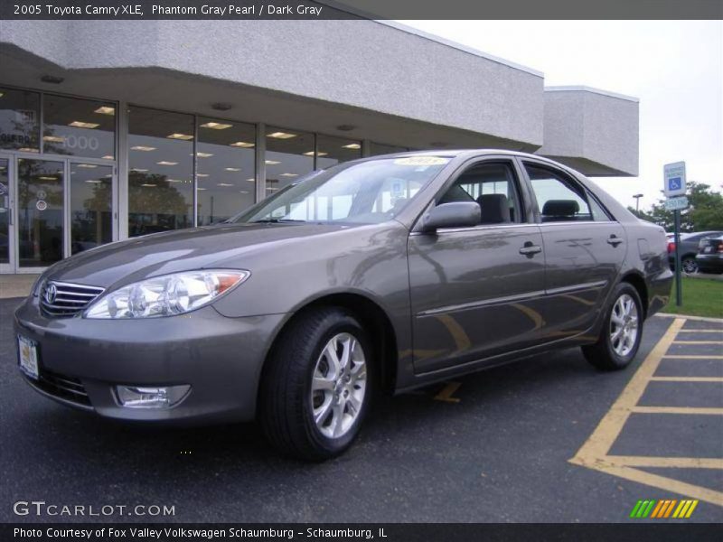 Phantom Gray Pearl / Dark Gray 2005 Toyota Camry XLE
