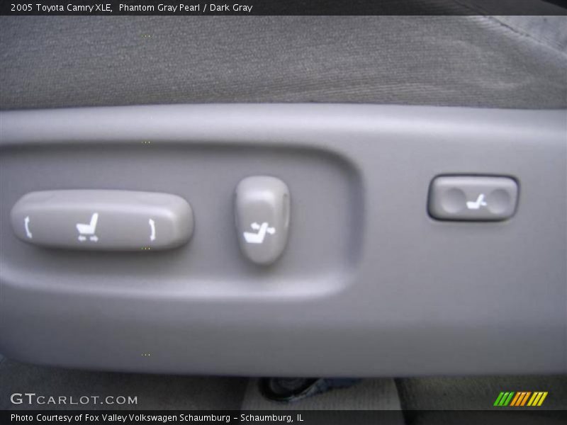 Phantom Gray Pearl / Dark Gray 2005 Toyota Camry XLE