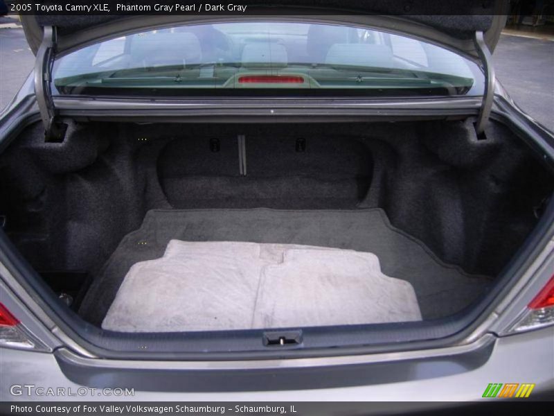 Phantom Gray Pearl / Dark Gray 2005 Toyota Camry XLE