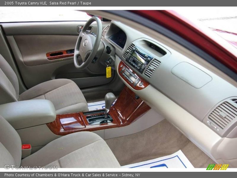Salsa Red Pearl / Taupe 2005 Toyota Camry XLE