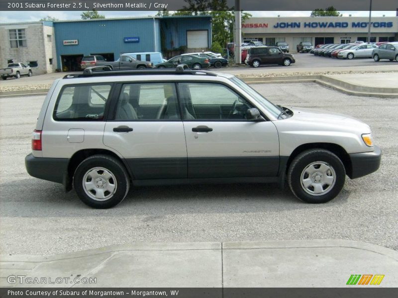 Silverthorn Metallic / Gray 2001 Subaru Forester 2.5 L