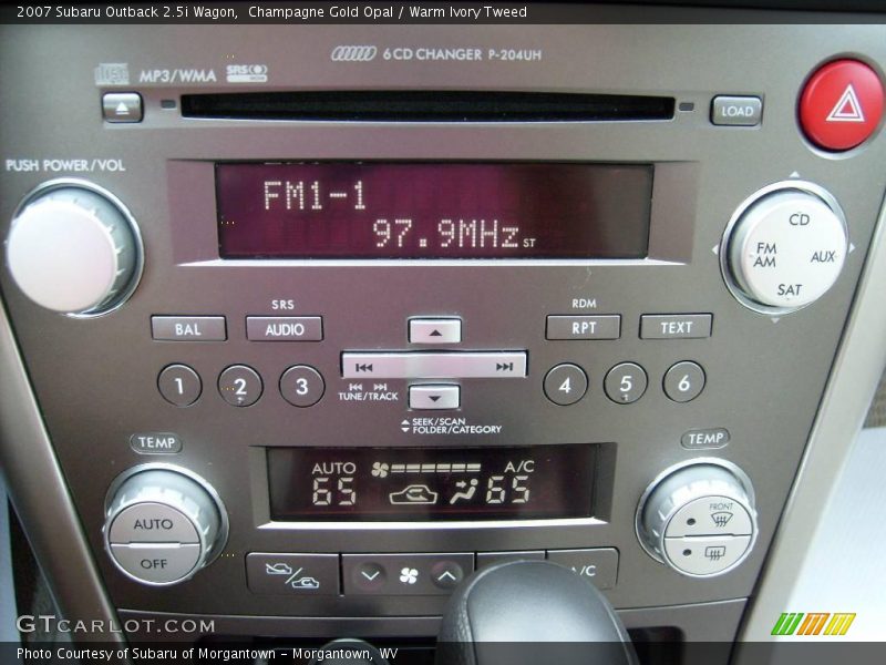 Champagne Gold Opal / Warm Ivory Tweed 2007 Subaru Outback 2.5i Wagon
