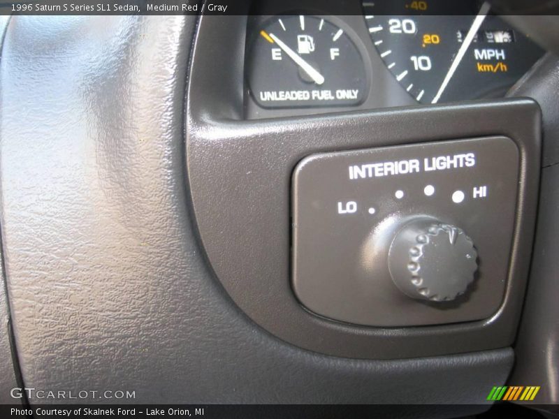 Medium Red / Gray 1996 Saturn S Series SL1 Sedan