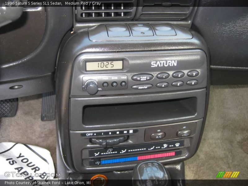 Medium Red / Gray 1996 Saturn S Series SL1 Sedan