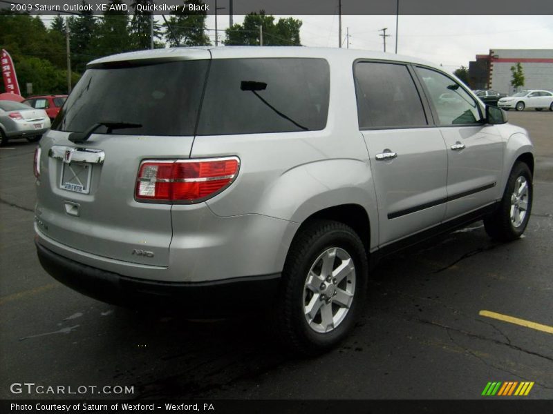 Quicksilver / Black 2009 Saturn Outlook XE AWD