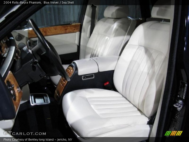 Blue Velvet / Sea Shell 2004 Rolls-Royce Phantom