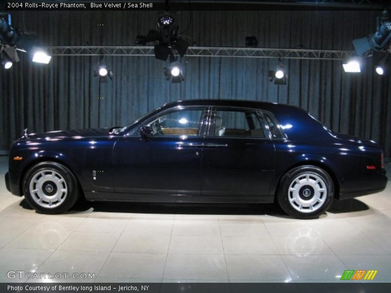 Blue Velvet / Sea Shell 2004 Rolls-Royce Phantom