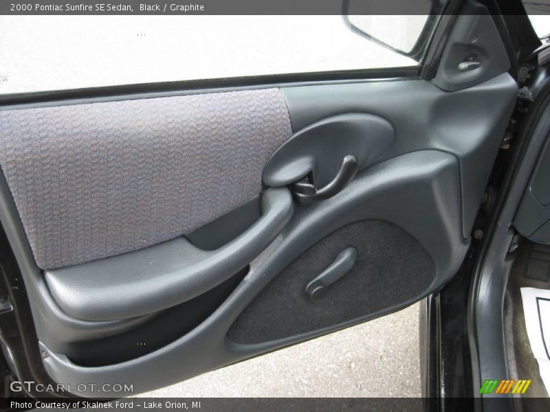 Black / Graphite 2000 Pontiac Sunfire SE Sedan