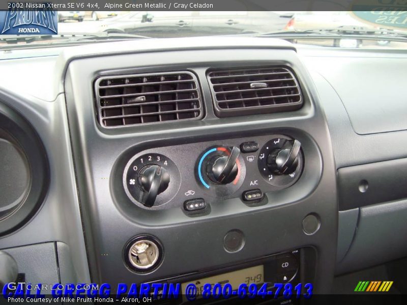 Alpine Green Metallic / Gray Celadon 2002 Nissan Xterra SE V6 4x4