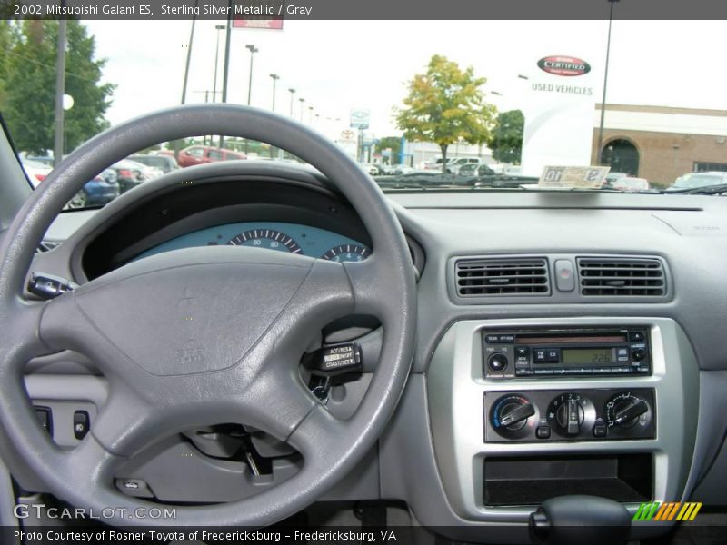 Sterling Silver Metallic / Gray 2002 Mitsubishi Galant ES