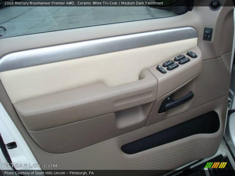 Ceramic White Tri-Coat / Medium Dark Parchment 2003 Mercury Mountaineer Premier AWD