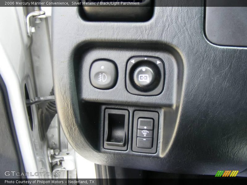 Silver Metallic / Black/Light Parchment 2006 Mercury Mariner Convenience