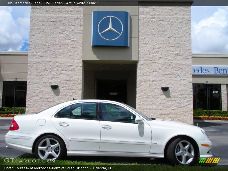 Arctic White / Black 2009 Mercedes-Benz E 350 Sedan