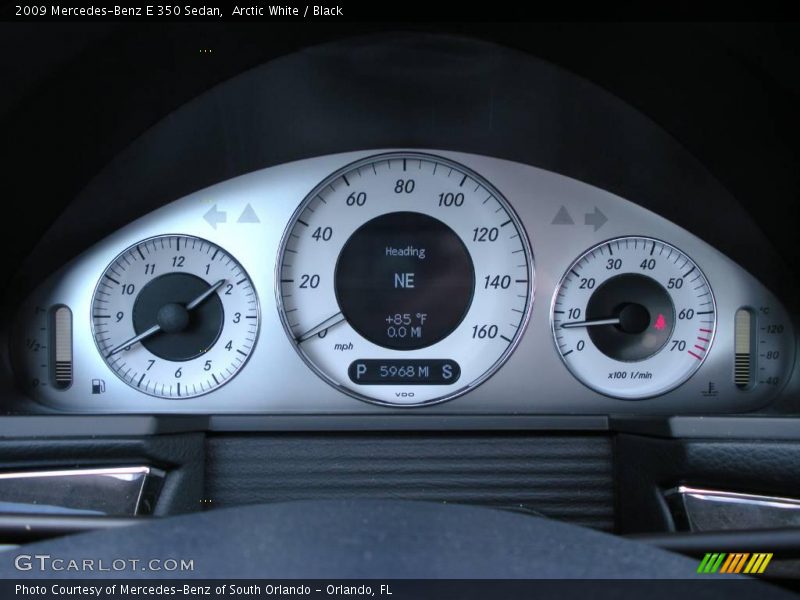 Arctic White / Black 2009 Mercedes-Benz E 350 Sedan