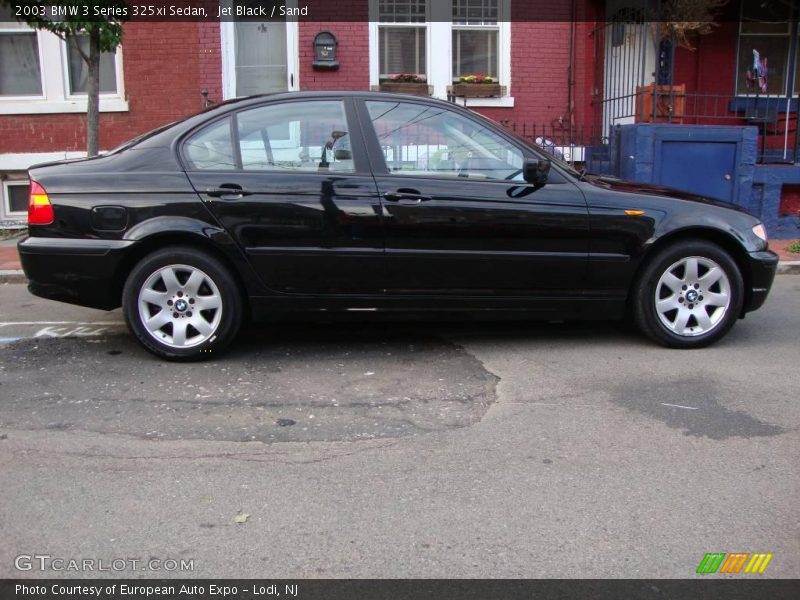 Jet Black / Sand 2003 BMW 3 Series 325xi Sedan