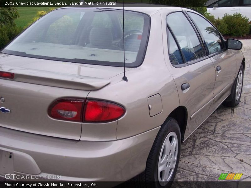 Sandrift Metallic / Neutral 2002 Chevrolet Cavalier LS Sedan
