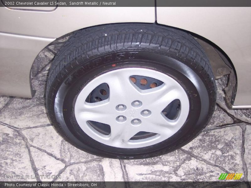 Sandrift Metallic / Neutral 2002 Chevrolet Cavalier LS Sedan