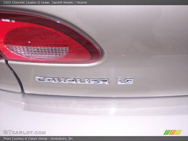 Sandrift Metallic / Neutral 2002 Chevrolet Cavalier LS Sedan