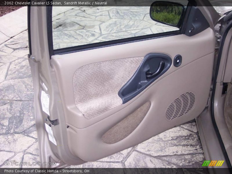Sandrift Metallic / Neutral 2002 Chevrolet Cavalier LS Sedan