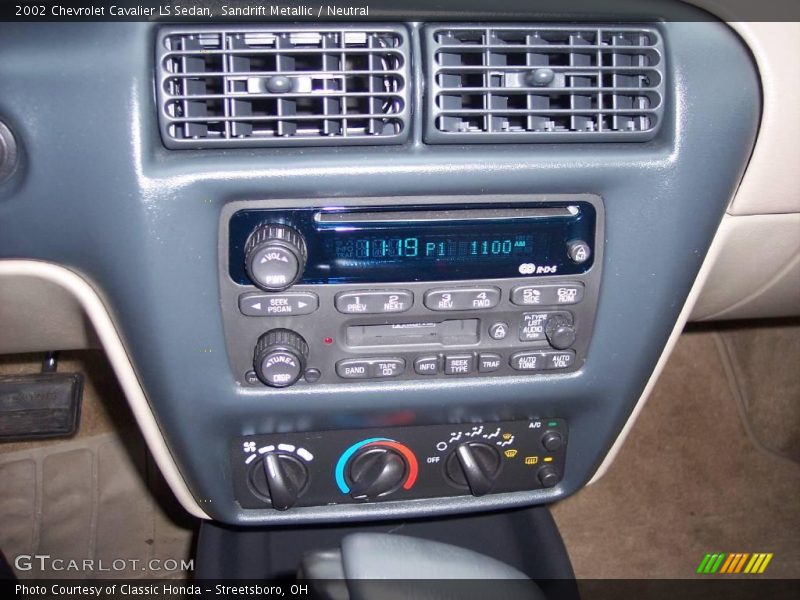 Sandrift Metallic / Neutral 2002 Chevrolet Cavalier LS Sedan