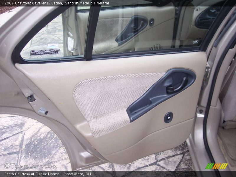 Sandrift Metallic / Neutral 2002 Chevrolet Cavalier LS Sedan