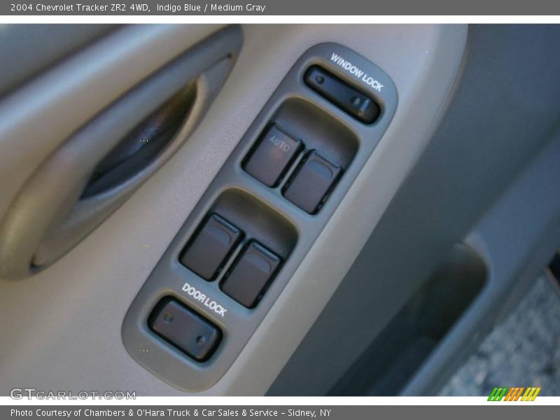 Indigo Blue / Medium Gray 2004 Chevrolet Tracker ZR2 4WD