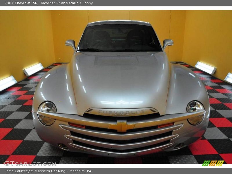 Ricochet Silver Metallic / Ebony 2004 Chevrolet SSR