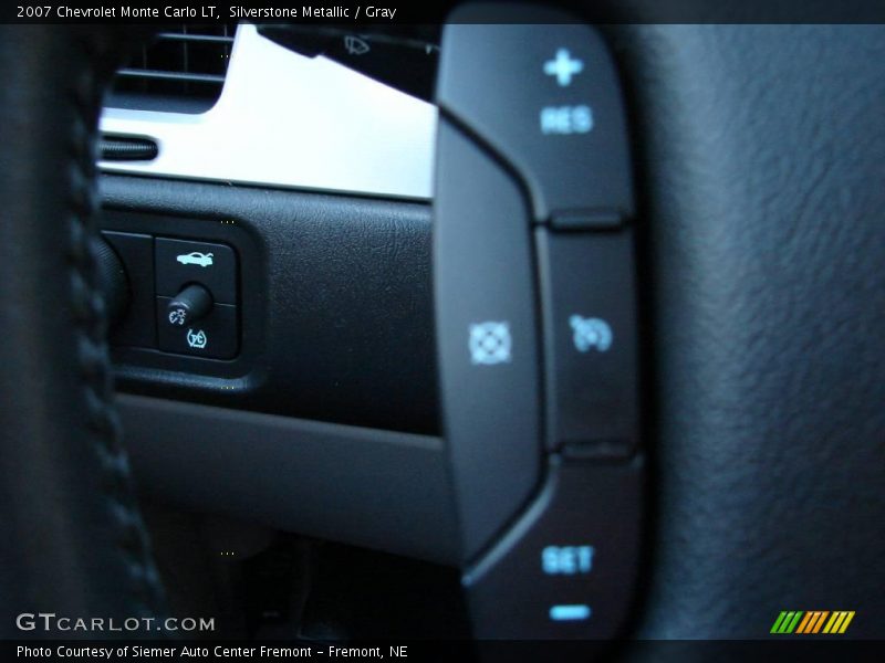 Silverstone Metallic / Gray 2007 Chevrolet Monte Carlo LT