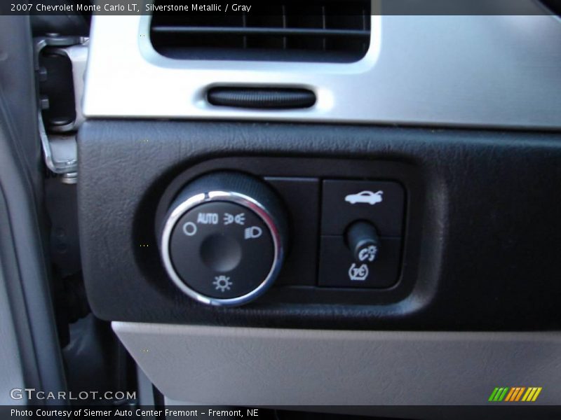 Silverstone Metallic / Gray 2007 Chevrolet Monte Carlo LT