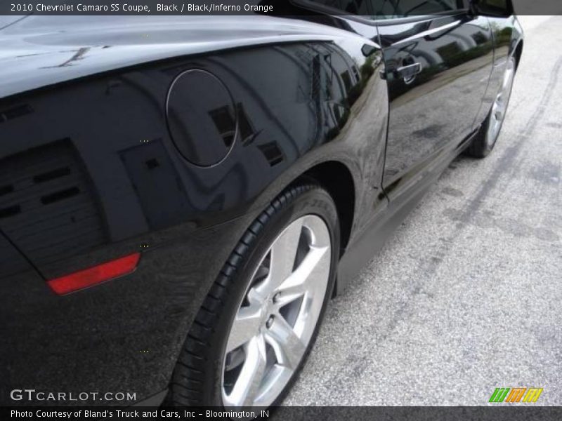 Black / Black/Inferno Orange 2010 Chevrolet Camaro SS Coupe