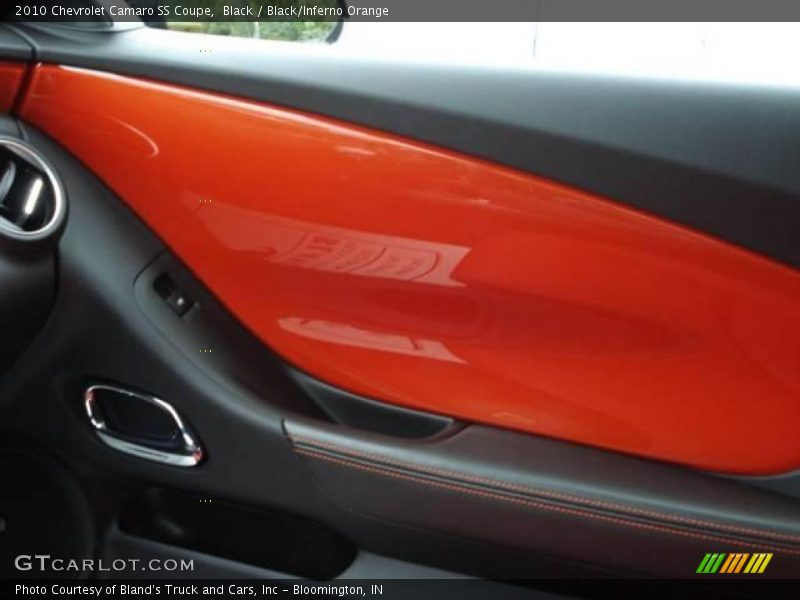 Black / Black/Inferno Orange 2010 Chevrolet Camaro SS Coupe