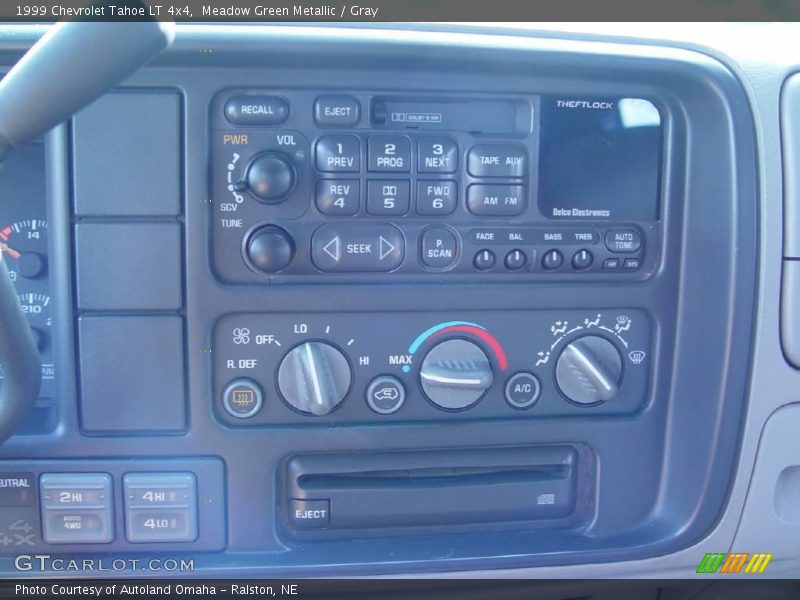 Meadow Green Metallic / Gray 1999 Chevrolet Tahoe LT 4x4