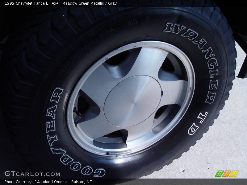 Meadow Green Metallic / Gray 1999 Chevrolet Tahoe LT 4x4