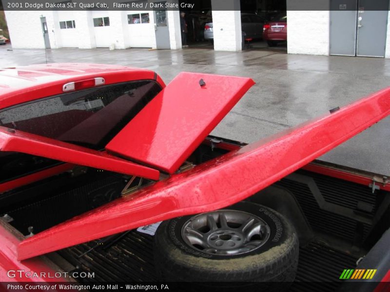 Flame Red / Dark Slate Gray 2001 Dodge Dakota SLT Quad Cab
