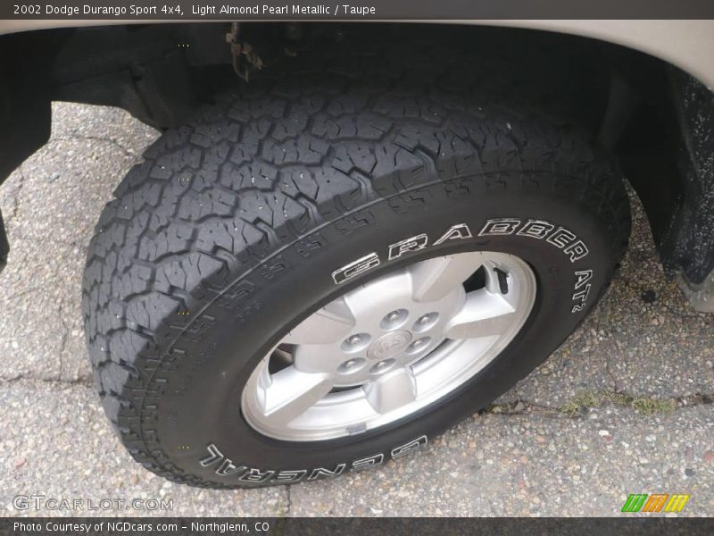 Light Almond Pearl Metallic / Taupe 2002 Dodge Durango Sport 4x4