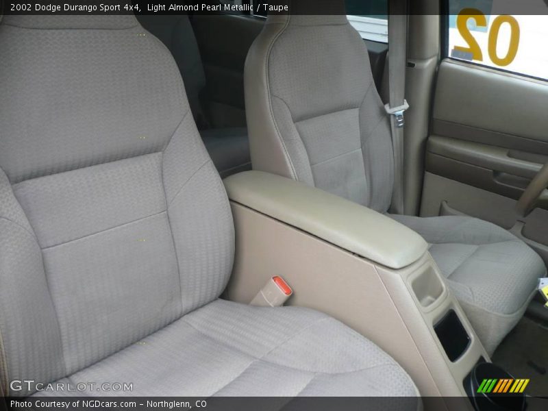 Light Almond Pearl Metallic / Taupe 2002 Dodge Durango Sport 4x4