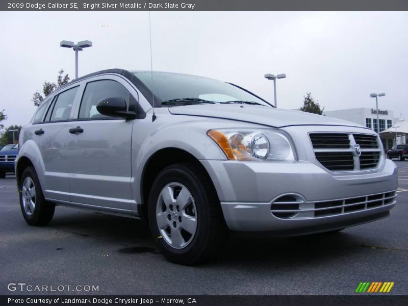 Bright Silver Metallic / Dark Slate Gray 2009 Dodge Caliber SE