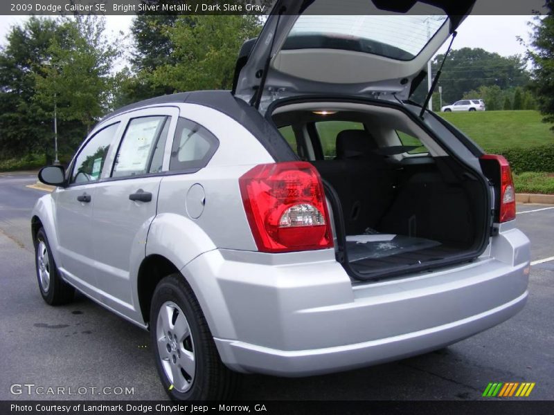 Bright Silver Metallic / Dark Slate Gray 2009 Dodge Caliber SE