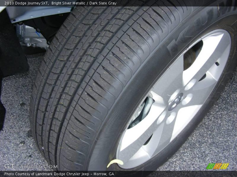 Bright Silver Metallic / Dark Slate Gray 2010 Dodge Journey SXT